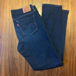 Levi’s 712 Slim